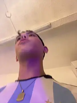 Iamcami  online show from February 25, 2026, 7:36 pm