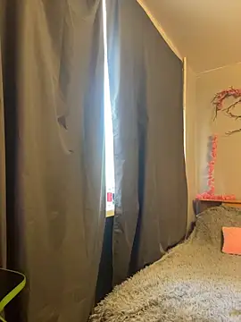 Snapshot of Adele_Shy_ chatting on February 26, 2026, 6:13 am Adele Shy online show from February 26, 2026, 6:13 am