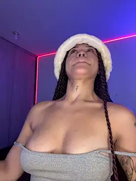 crystal dlun online show from March 16, 2026, 3:15 pm