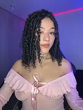 crystal dlun online show from April 7, 2026, 5:48 pm