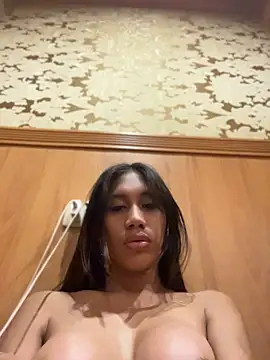 bigmeatcock luna online show from July 8, 2026, 10:27 am