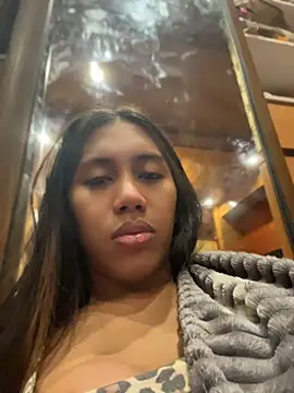 bigmeatcock luna online show from July 10, 2026, 4:29 pm