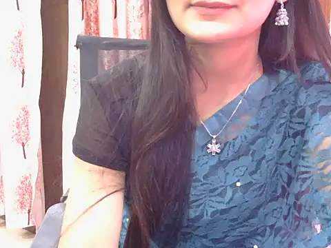 Snapshot of sweet_riyaaa chatting on February 10, 2026, 5:50 am sweet riyaaa online show from February 10, 2026, 5:50 am