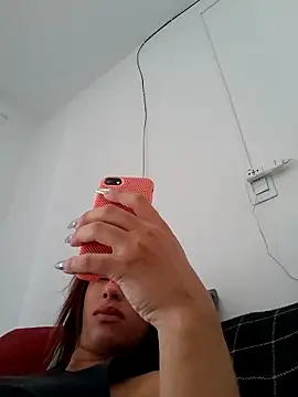 ofjuliaa online show from January 15, 2026, 2:09 pm