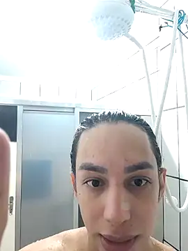 ofjuliaa online show from April 2, 2026, 7:37 am