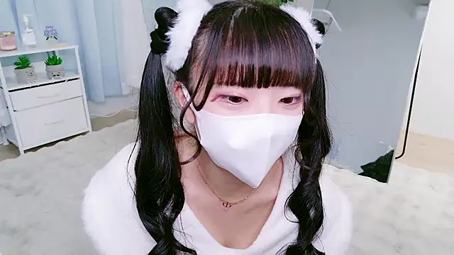 Nonn chan online show from March 13, 2026, 3:44 am