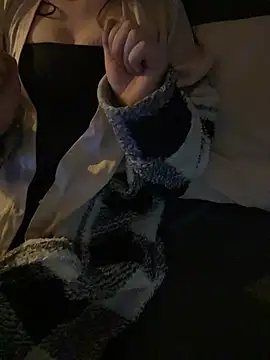 ambertje255 online show from January 17, 2026, 7:28 pm