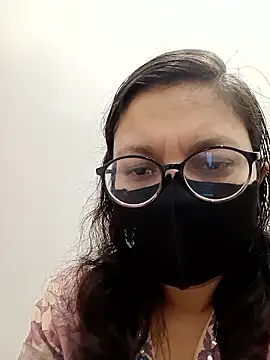 piryasharma005 online show from January 12, 2026, 11:50 am