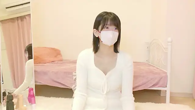 yuruchan  online show from February 12, 2026, 5:34 pm