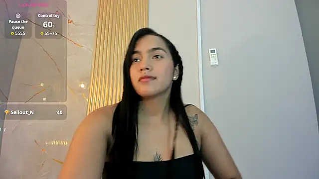 AlanaBlair  online show from February 18, 2026, 8:27 pm