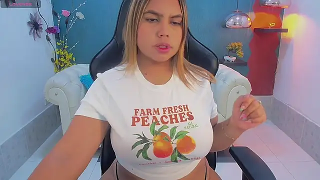 Snapshot of esmeralda_cuisman chatting on February 7, 2026, 12:13 pm esmeralda cuisman online show from February 7, 2026, 12:13 pm