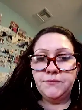 Snapshot of ToxzikQueene chatting on January 16, 2026, 12:03 am ToxzikQueene online show from January 16, 2026, 12:03 am