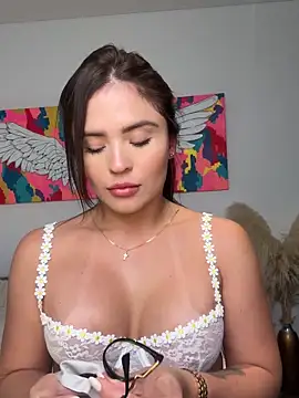 SofiaGomez444 online show from February 4, 2026, 3:51 pm