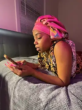 oshun6360 online show from February 28, 2026, 11:59 pm