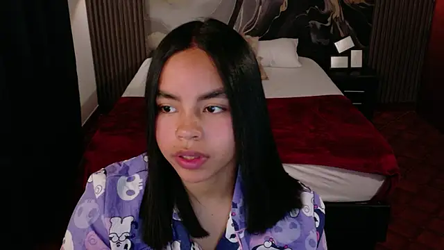 Snapshot of SofiaMante_ chatting on March 1, 2026, 4:51 pm SofiaMante online show from March 1, 2026, 4:51 pm