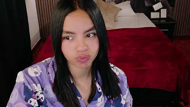 Snapshot of SofiaMante_ chatting on February 17, 2026, 10:07 pm SofiaMante online show from February 17, 2026, 10:07 pm