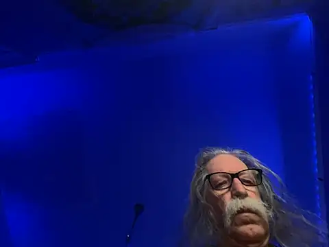 Snapshot of LickYourYoni chatting on February 21, 2026, 2:30 pm LickYourYoni online show from February 21, 2026, 2:30 pm