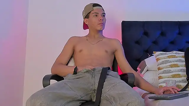 Marcus Moreno online show from February 21, 2026, 6:32 pm