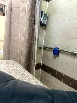 Waynerb online show from January 7, 2026, 10:48 pm