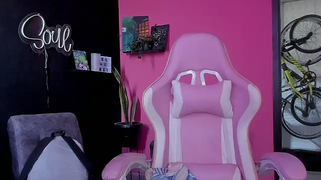 azula lillet online show from April 2, 2026, 8:26 pm