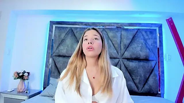 Snapshot of DanielaSilva_ chatting on January 15, 2026, 3:10 am DanielaSilva online show from January 15, 2026, 3:10 am