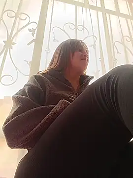 Alejandra N online show from April 9, 2026, 4:13 pm