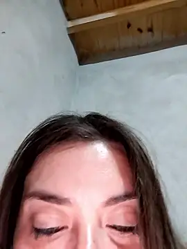 denise2028 online show from January 13, 2026, 11:08 pm