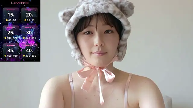 isshiki00 online show from June 13, 2026, 2:20 am