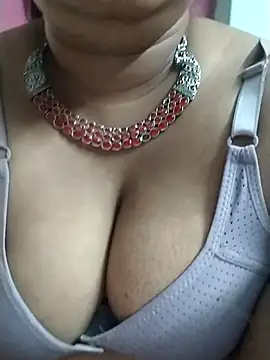 pinkisaha75 online show from April 6, 2026, 5:41 am