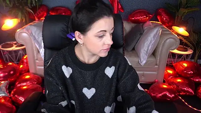 Dafni Monn online show from February 11, 2026, 6:46 am