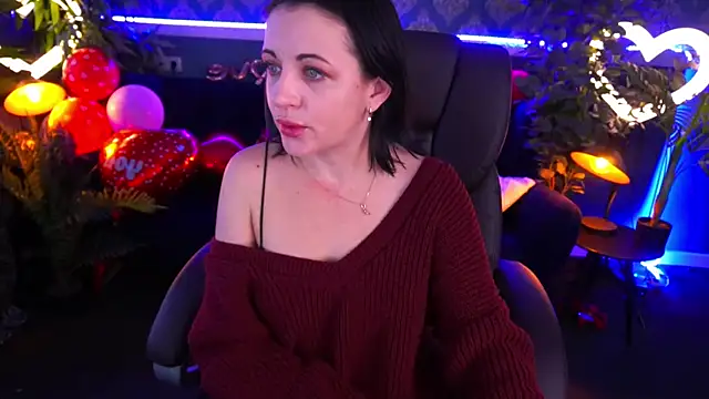 Snapshot of Dafni_Monn chatting on February 23, 2025, 7:00 am Dafni Monn online show from February 23, 2025, 7:00 am