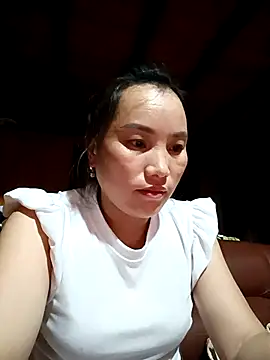 yu--yo online show from April 10, 2026, 12:01 pm