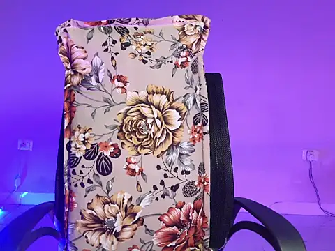 CutieVibe01 online show from January 11, 2026, 6:59 pm