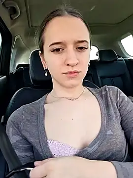 MMcouple200 online show from March 25, 2026, 7:52 am