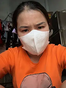 July-love online show from February 8, 2026, 6:55 am