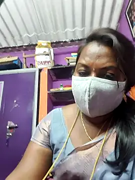 Snapshot of Tamil_Hot_Priya chatting on February 10, 2026, 11:37 pm Tamil Hot Priya online show from February 10, 2026, 11:37 pm