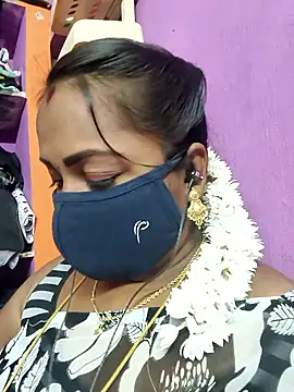 Snapshot of Tamil_Hot_Priya chatting on January 10, 2026, 3:51 pm Tamil Hot Priya online show from January 10, 2026, 3:51 pm