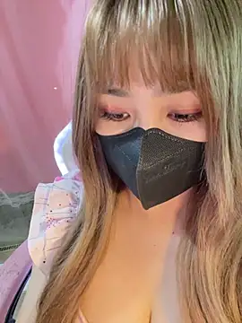 -Violet-t online show from May 9, 2026, 3:54 am