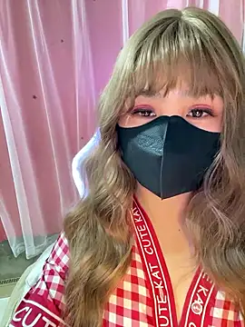 Snapshot of -Violet-t chatting on January 9, 2026, 1:18 pm -Violet-t online show from January 9, 2026, 1:18 pm