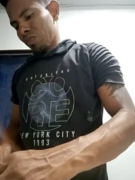 adambrosk 08 online show from February 8, 2026, 12:08 am