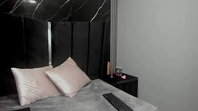 Snapshot of GraceAlexa12 chatting on February 17, 2026, 2:25 pm GraceAlexa12 online show from February 17, 2026, 2:25 pm