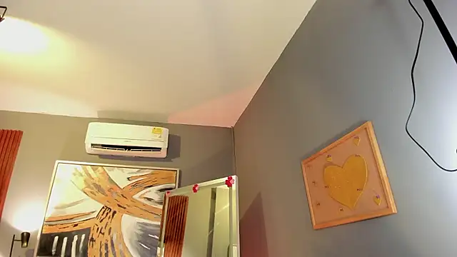 ailann  online show from March 18, 2026, 7:48 pm