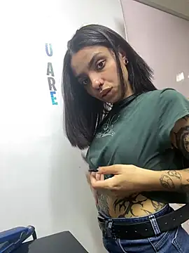 Snapshot of Electra_Darkk chatting on February 19, 2026, 4:48 pm Electra Darkk online show from February 19, 2026, 4:48 pm