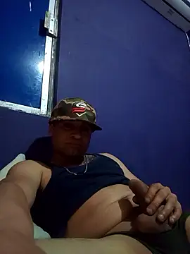 Snapshot of yoguitolokoche chatting on January 11, 2026, 12:34 pm yoguitolokoche online show from January 11, 2026, 12:34 pm