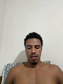 Snapshot of LorenzoBlack27 chatting on May 31, 2026, 2:39 am LorenzoBlack27 online show from May 31, 2026, 2:39 am