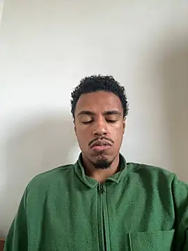 LorenzoBlack27 online show from June 24, 2026, 3:32 pm