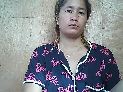 lovelyxxx88 online show from February 9, 2026, 12:30 am