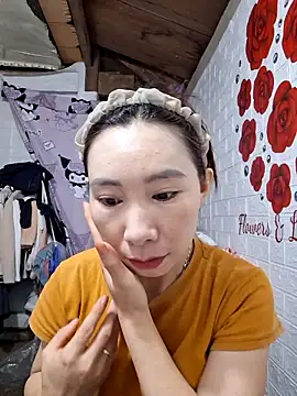 Adela-222 online show from April 16, 2026, 5:41 am