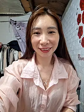 Adela-222 online show from March 25, 2026, 1:21 pm