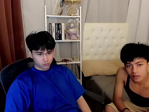 Snapshot of davincihugecock chatting on March 2, 2026, 4:36 pm davincihugecock online show from March 2, 2026, 4:36 pm